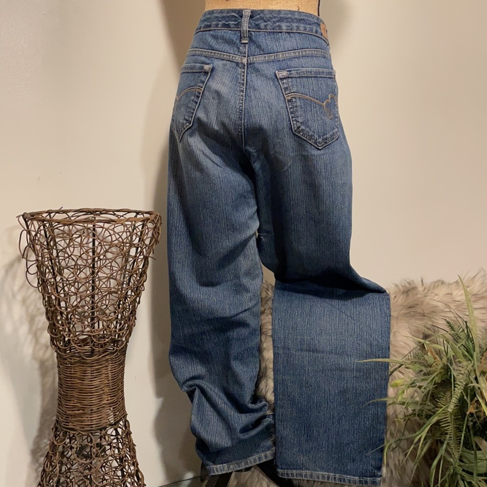 🔵HIGH WAISTED CURVY BANDOLINO BLU DENIM MEDIUM WASH JEANS - Picture 4 of 16